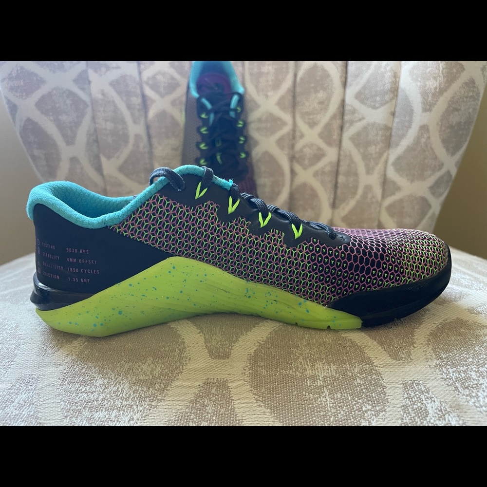 Women’s Nike Metcon 5 Training Shoe - Size 8.5